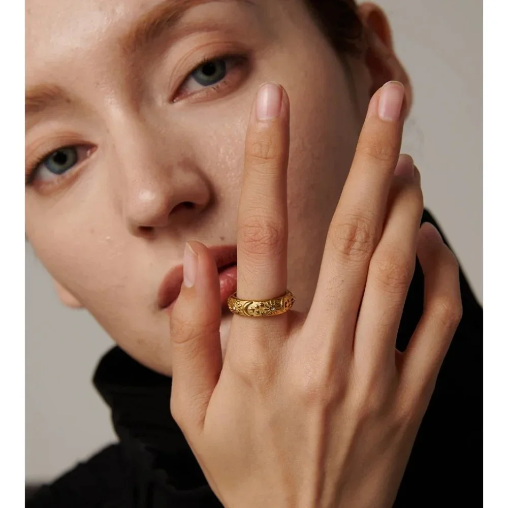 NEW 18K Gold Plated Textured Moon Star Ring